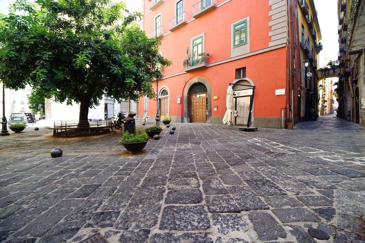 Bed And Travel Apartment Dogana Regia 15 Salerno Exteriör bild