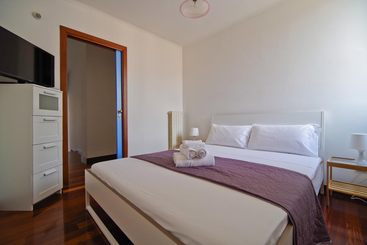 Bed And Travel Apartment Dogana Regia 15 Salerno Exteriör bild