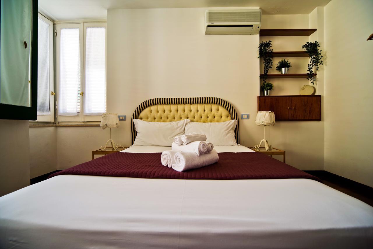 Bed And Travel Apartment Dogana Regia 15 Salerno Exteriör bild
